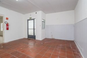 Prédio Comercial com 648m² no bairro Floresta em Porto Alegre para Alugar