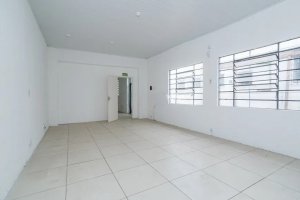 Prédio Comercial com 648m² no bairro Floresta em Porto Alegre para Alugar