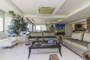 Apartamento com 300m², 3 dormitórios no bairro Auxiliadora em Porto Alegre para Alugar