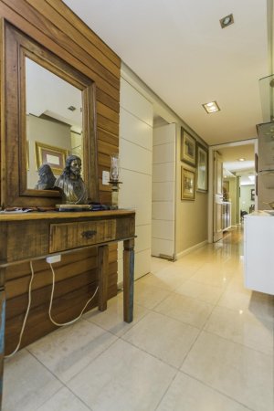 Apartamento com 300m², 3 dormitórios no bairro Auxiliadora em Porto Alegre para Alugar