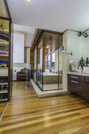 Apartamento com 300m², 3 dormitórios no bairro Auxiliadora em Porto Alegre para Alugar