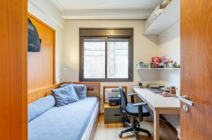 Apartamento com 110m², 3 dormitórios no bairro Petrópolis em Porto Alegre para Alugar