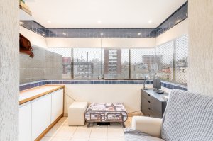 Apartamento com 110m², 3 dormitórios no bairro Petrópolis em Porto Alegre para Alugar