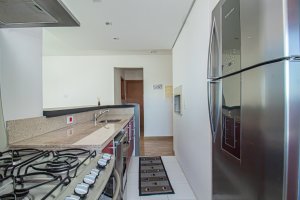 Apartamento com 74m², 2 dormitórios no bairro Três Figueiras em Porto Alegre para Alugar