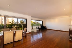 Apartamento com 518m², 4 dormitórios no bairro Auxiliadora em Porto Alegre para Alugar