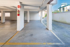 Apartamento com 164m², 3 dormitórios no bairro Passo da Areia em Porto Alegre para Alugar