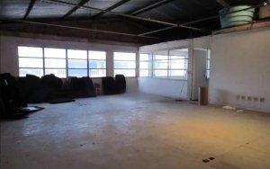 Depósito com 390m² no bairro Navegantes em Porto Alegre para Alugar