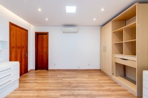 Cobertura com 251m², 3 dormitórios no bairro São João em Porto Alegre para Alugar