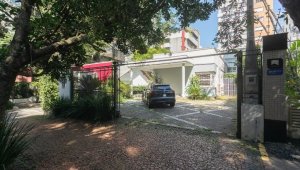 Casa comercial com 244m² no bairro Petrópolis em Porto Alegre para Alugar