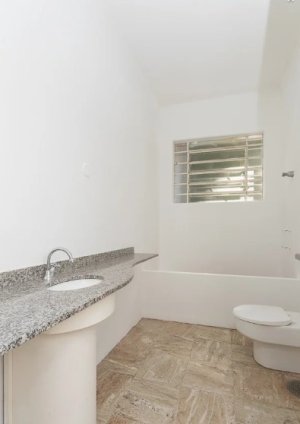 Casa comercial com 244m² no bairro Petrópolis em Porto Alegre para Alugar