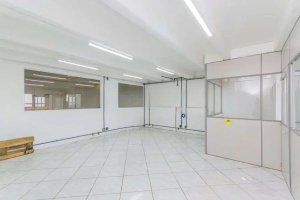 Depósito com 287m² no bairro Navegantes em Porto Alegre para Alugar