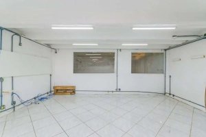 Depósito com 287m² no bairro Navegantes em Porto Alegre para Alugar