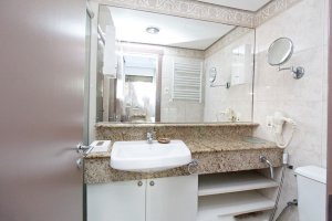 Apartamento com 57m², 1 dormitório no bairro Independência em Porto Alegre para Alugar