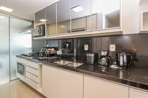 Apartamento com 79m², 2 dormitórios no bairro Petrópolis em Porto Alegre para Alugar