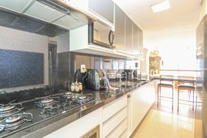 Apartamento com 79m², 2 dormitórios no bairro Petrópolis em Porto Alegre para Alugar