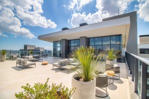 Apartamento com 74m², 2 dormitórios no bairro Petrópolis em Porto Alegre para Alugar