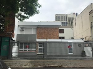 Casa com 287m², 3 dormitórios no bairro Menino Deus em Porto Alegre para Alugar