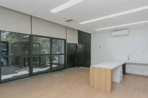 Prédio Comercial com 1.000m² no bairro Bela Vista em Porto Alegre para Alugar