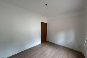 Apartamento com 75m², 1 dormitório no bairro Medianeira em Porto Alegre para Alugar