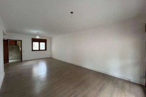 Apartamento com 75m², 1 dormitório no bairro Medianeira em Porto Alegre para Alugar