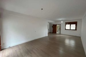 Apartamento com 75m², 1 dormitório no bairro Medianeira em Porto Alegre para Alugar