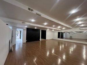 Casa comercial com 280m² no bairro Tristeza em Porto Alegre para Alugar