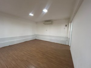 Casa comercial com 280m² no bairro Tristeza em Porto Alegre para Alugar