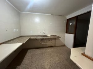 Casa comercial com 280m² no bairro Tristeza em Porto Alegre para Alugar