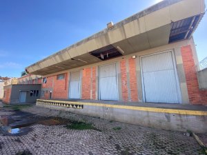 Depósito com 3.600m² no bairro Humaitá em Porto Alegre para Alugar