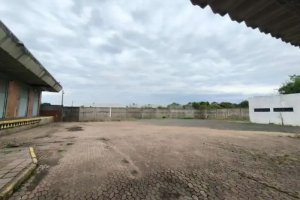 Depósito com 3.600m² no bairro Humaitá em Porto Alegre para Alugar