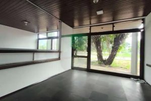 Depósito com 3.600m² no bairro Humaitá em Porto Alegre para Alugar