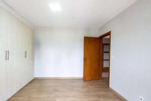 Casa com 250m², 4 dormitórios no bairro Serraria em Porto Alegre para Alugar