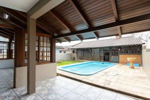 Casa com 250m², 4 dormitórios no bairro Serraria em Porto Alegre para Alugar