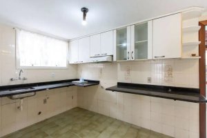 Casa com 250m², 4 dormitórios no bairro Serraria em Porto Alegre para Alugar