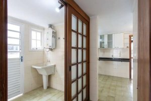 Casa com 250m², 4 dormitórios no bairro Serraria em Porto Alegre para Alugar