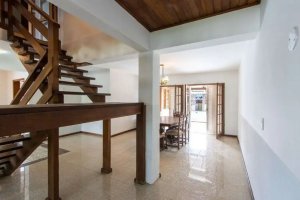 Casa com 250m², 4 dormitórios no bairro Serraria em Porto Alegre para Alugar