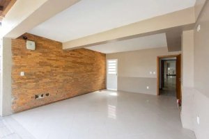 Casa com 250m², 4 dormitórios no bairro Serraria em Porto Alegre para Alugar