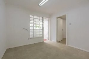 Casa com 270m², 4 dormitórios no bairro Rio Branco em Porto Alegre para Alugar
