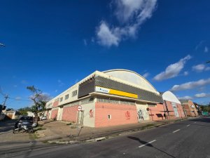 Depósito com 2.000m² no bairro Navegantes em Porto Alegre para Alugar