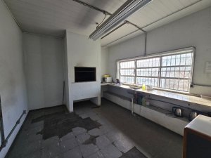 Depósito com 2.000m² no bairro Navegantes em Porto Alegre para Alugar