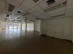 Loja com 280m² no bairro Sarandi em Porto Alegre para Alugar