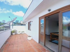 Cobertura com 218m², 2 dormitórios no bairro Mont Serrat em Porto Alegre para Alugar