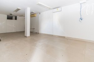Prédio Comercial com 1.200m² no bairro Navegantes em Porto Alegre para Alugar