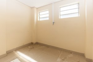 Prédio Comercial com 1.200m² no bairro Navegantes em Porto Alegre para Alugar