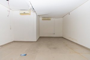 Prédio Comercial com 1.200m² no bairro Navegantes em Porto Alegre para Alugar