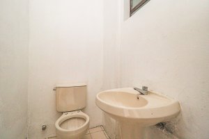 Loja com 87m² no bairro São João em Porto Alegre para Alugar