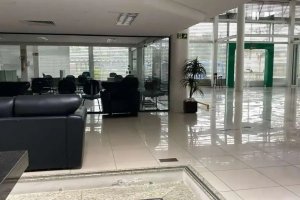 Loja com 1.200m² no bairro Jardim Lindóia em Porto Alegre para Alugar