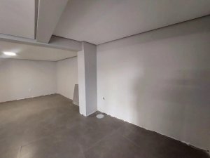 Loja com 90m² no bairro Floresta em Porto Alegre para Alugar