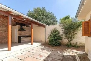 Casa com 129m², 3 dormitórios no bairro Tristeza em Porto Alegre para Alugar