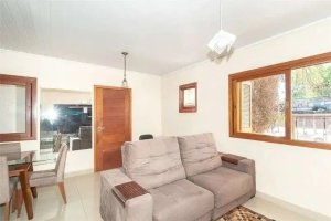 Casa com 129m², 3 dormitórios no bairro Tristeza em Porto Alegre para Alugar